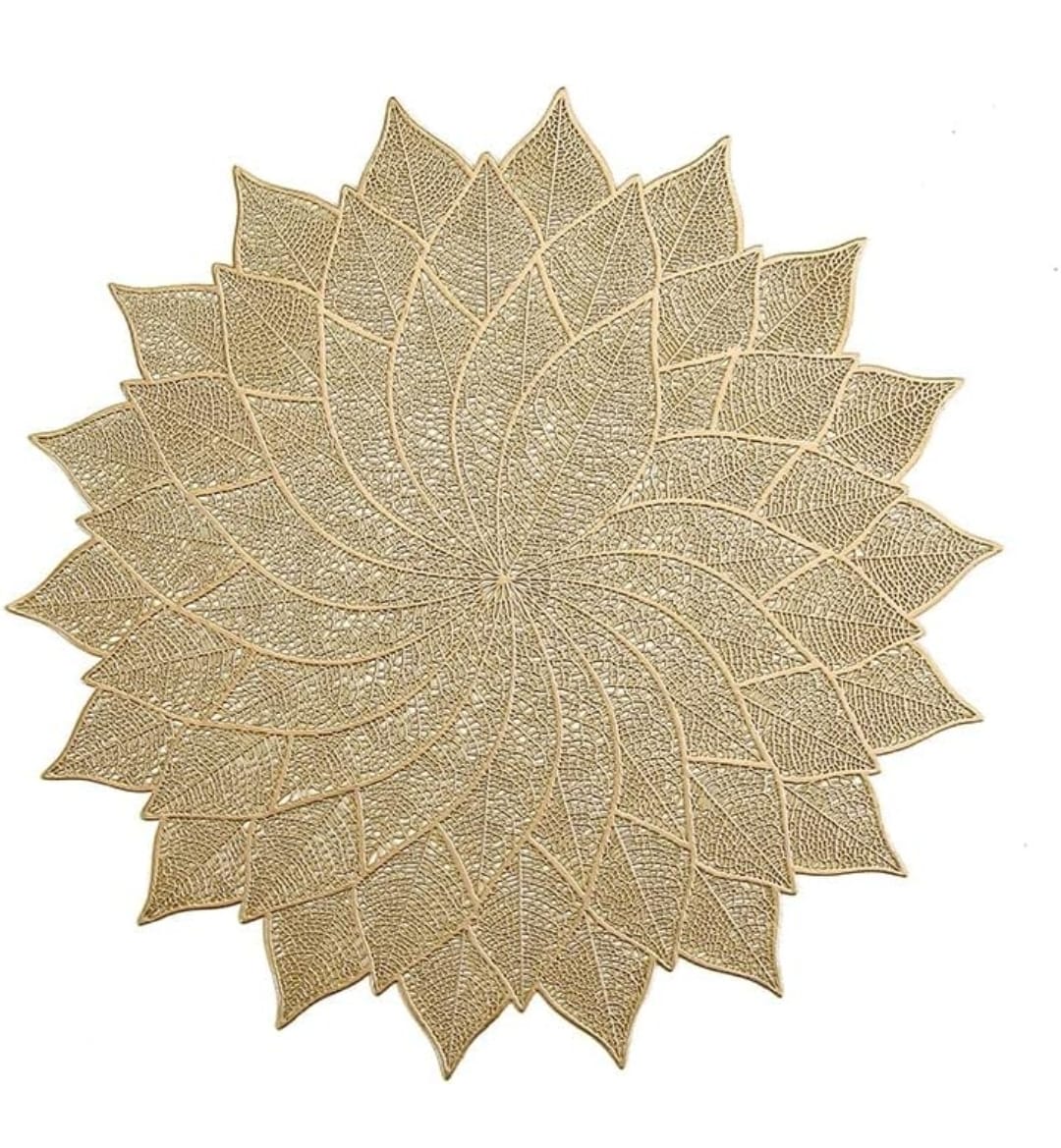 2/4/6 PVC Leaf Shape Placemats for Dining Table Set Tropical Leaves Vinyl Indoor Outdoor Heat Resistant Table Mats for Kitchen Patio Farmhouse Holiday Wedding Centerpiece, 14.96 Inches