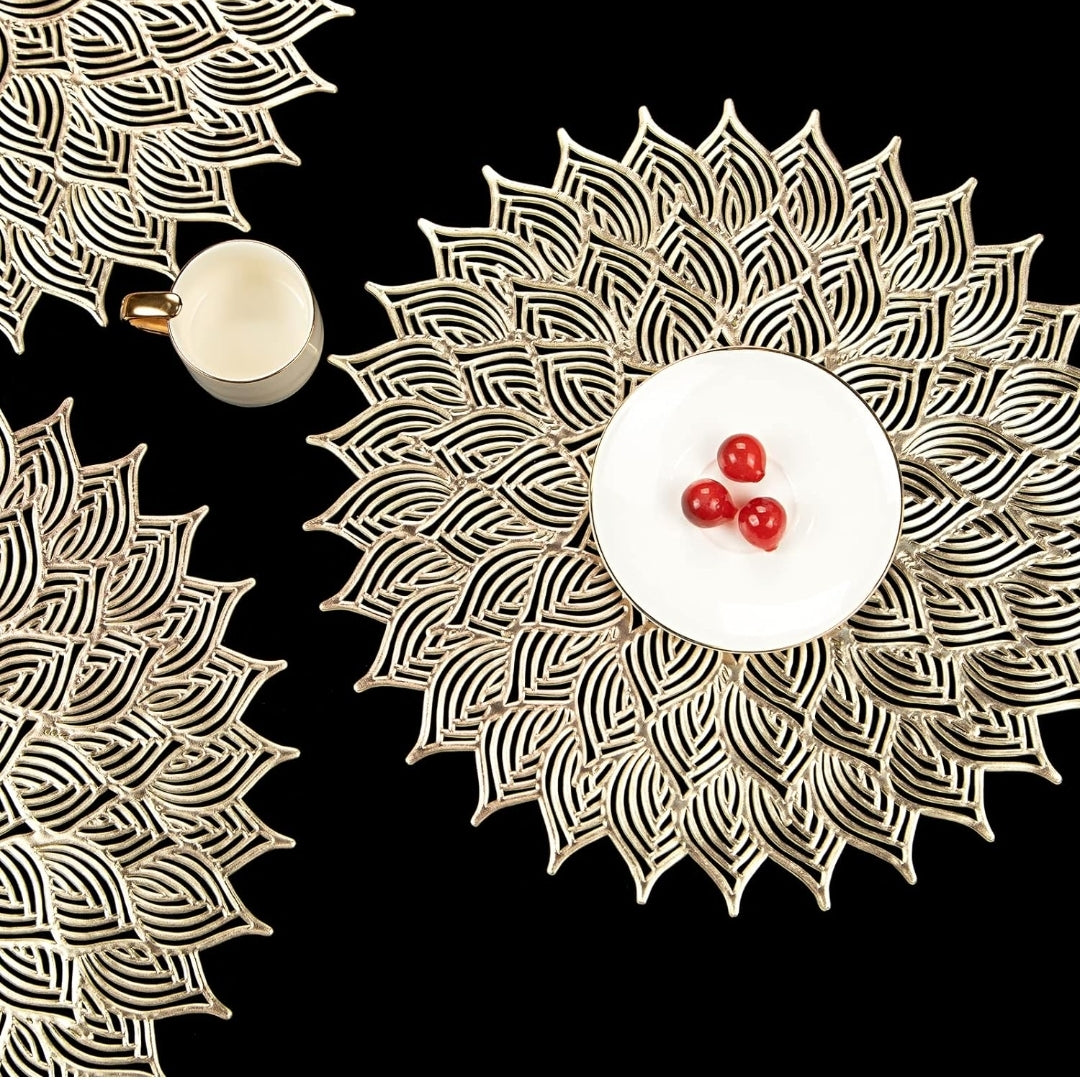2/4/6 PVC Round Gold Placemats Elegant Tablemats-Dandelion Flower Shape Placemats Vinyl Place Mats for Kitchen Dining Table Holiday Wedding