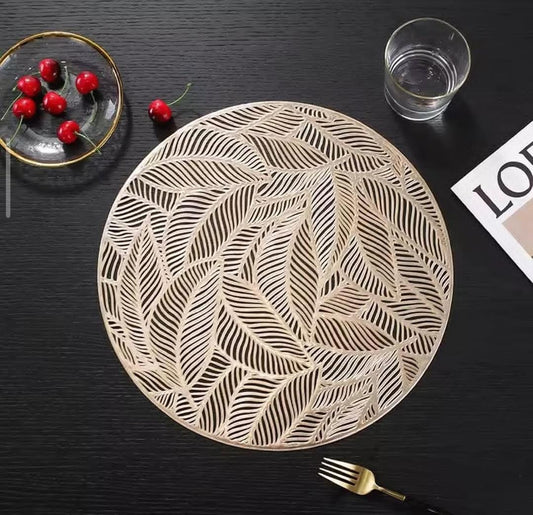 2/4/6/8 PVC Leaf Shape Round Placemats