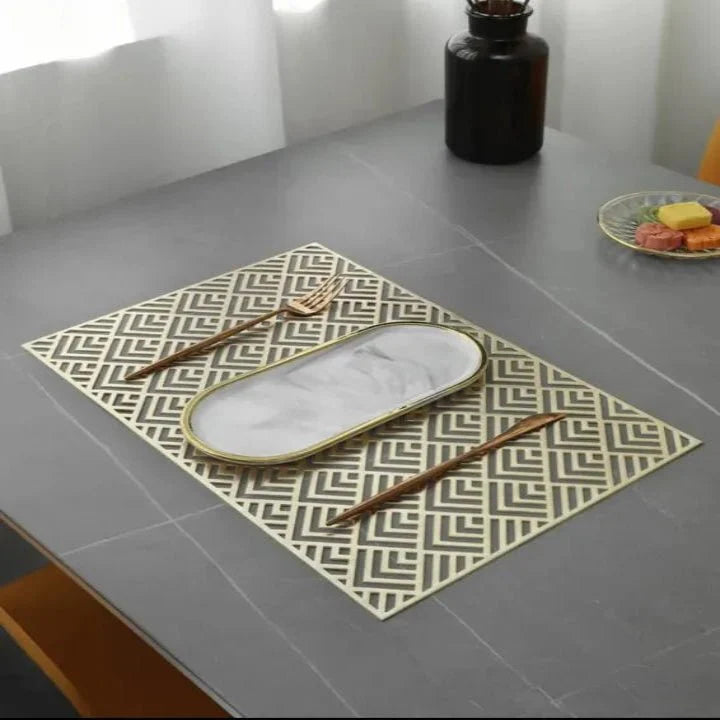 2/4/6/8 PVC Luxury Leaves Placemats Rectangle 12x18