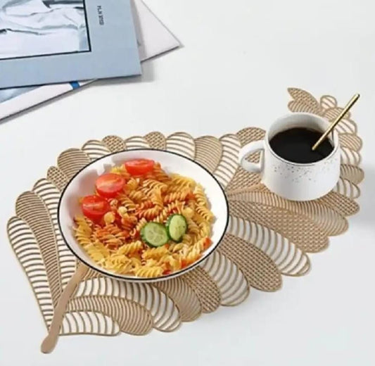 2/4/6/8 Vinyl leaf design Placemats
