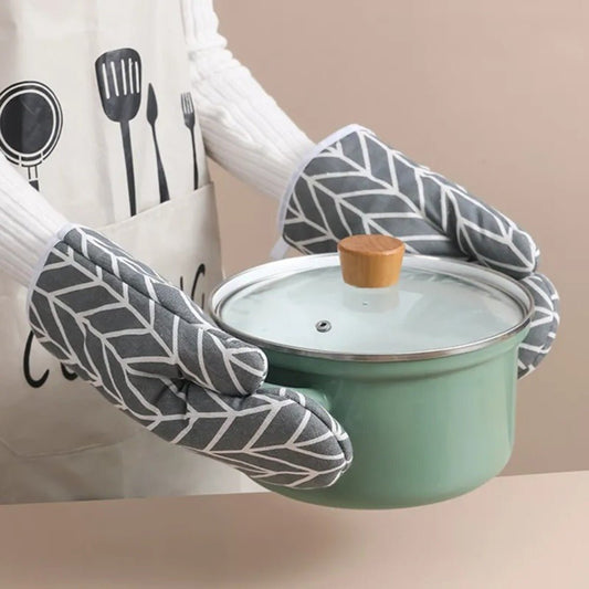 2pcs Heat-insulating Oven Gloves