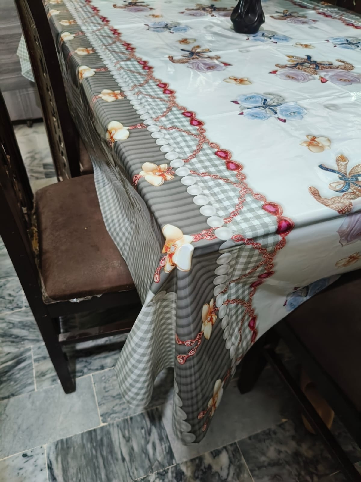 6 seater Premium Floral Table Cover